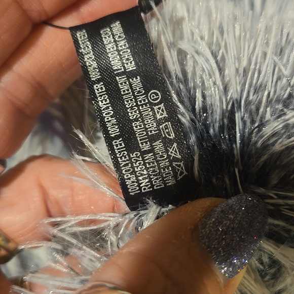 New Spunky Soul Handmade Unique & Stylish Infinity Scarf - Picture 7 of 10